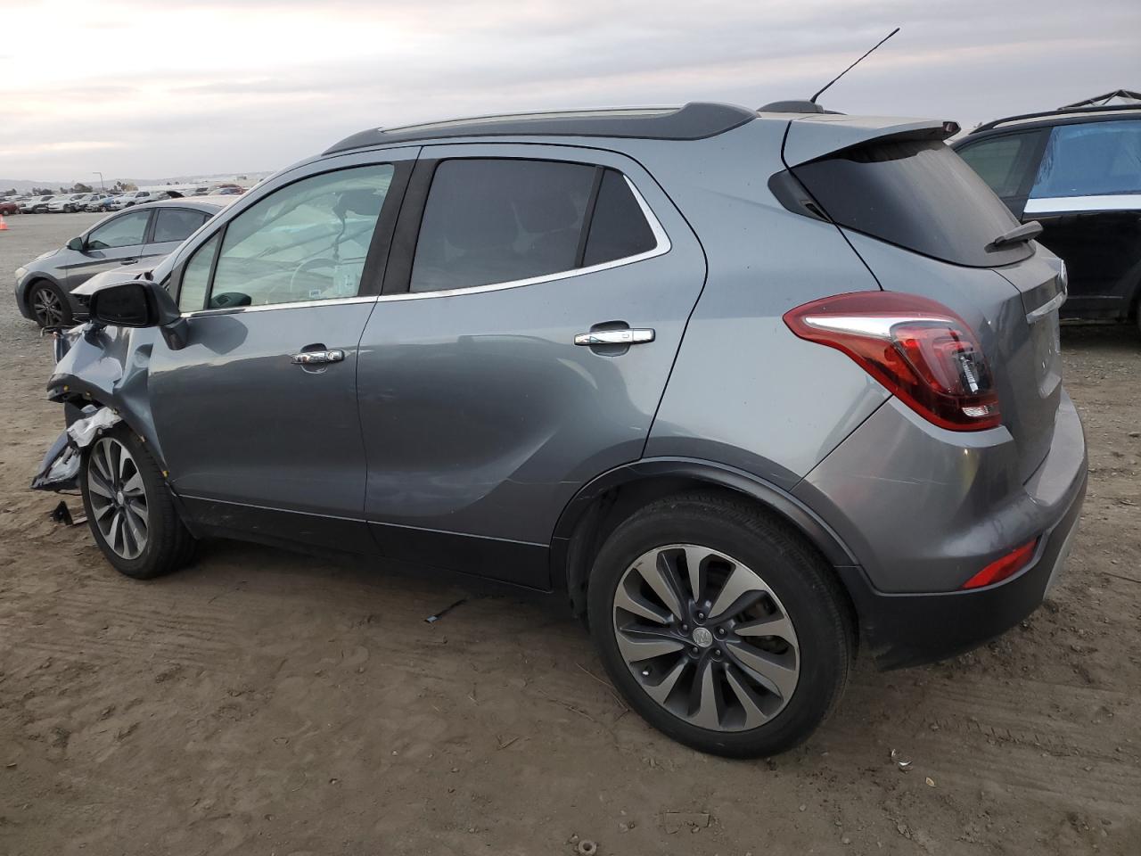 KL4CJCSM8KB776020 2019 BUICK ENCORE - Image 2