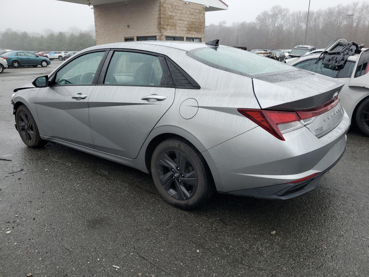 2021 Hyundai Elantra - Image 2