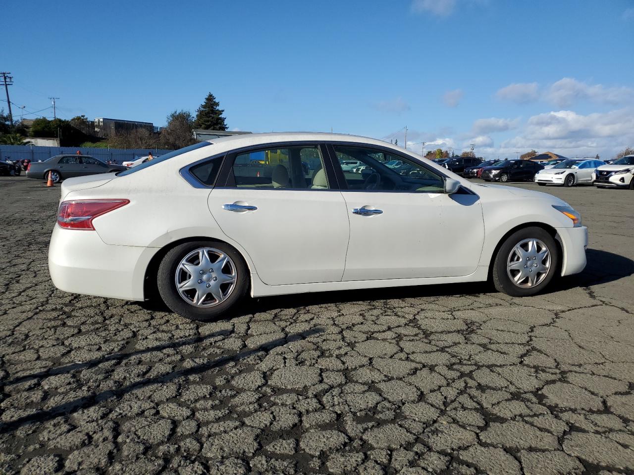 2013 Nissan Altima - Image 3