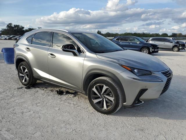  LEXUS NX 2021 Srebrny