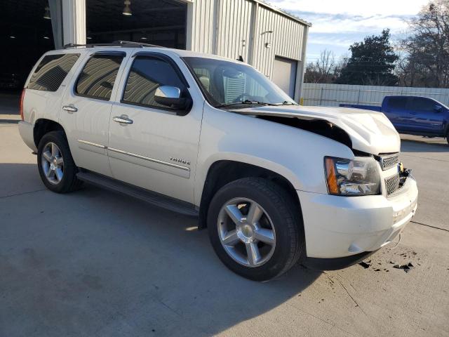 Паркетники CHEVROLET TAHOE 2013 Білий