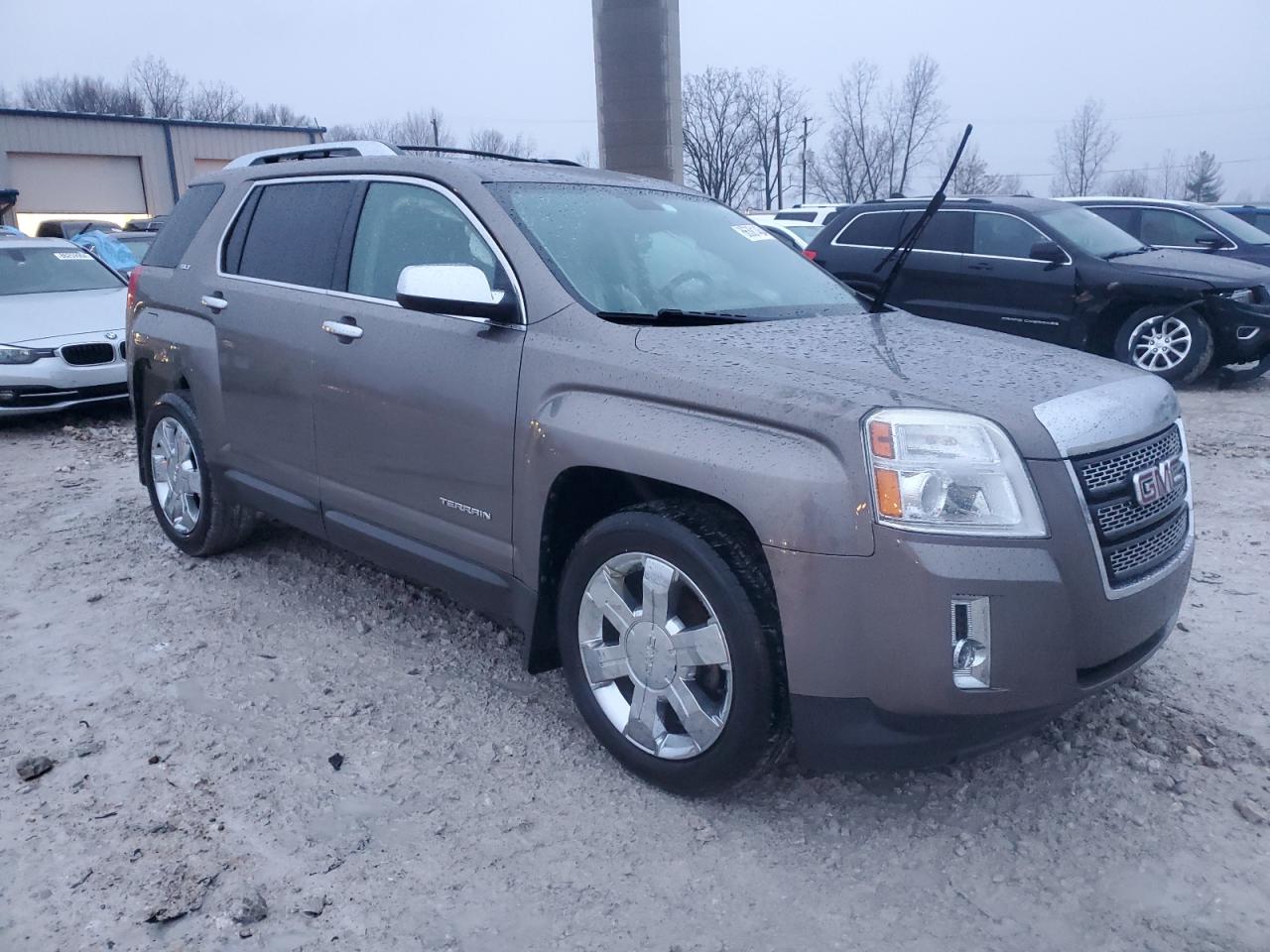 2010 GMC Terrain - Image 4