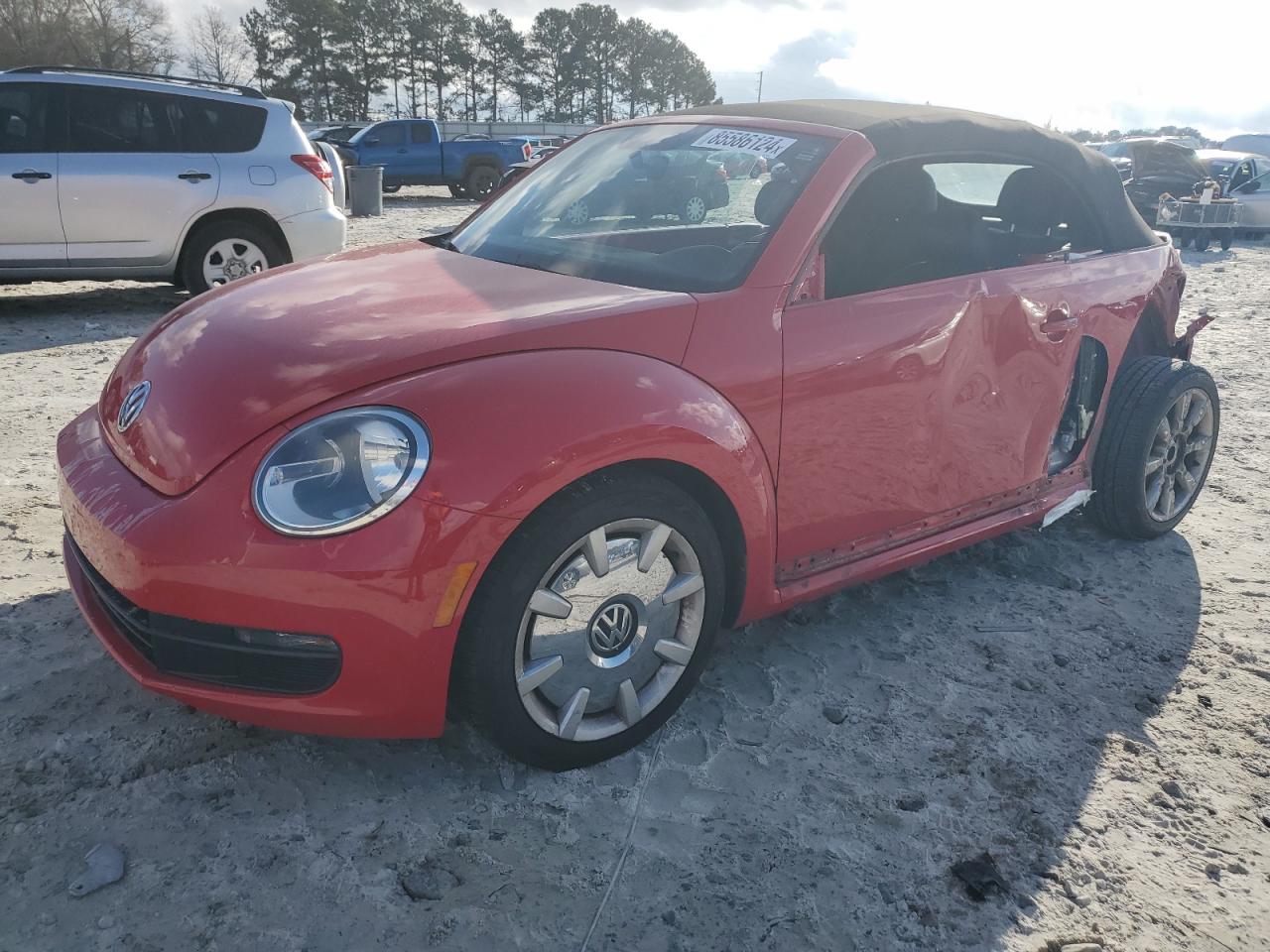 VIN 3VW517AT6FM807260 2015 VOLKSWAGEN BEETLE no.1