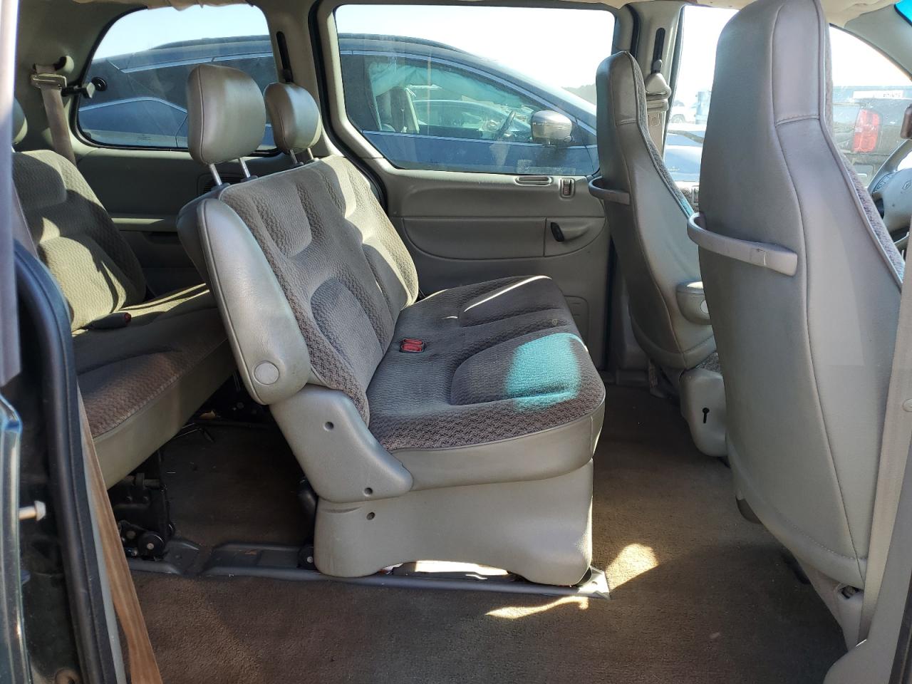 2000 Dodge Caravan - Image 11