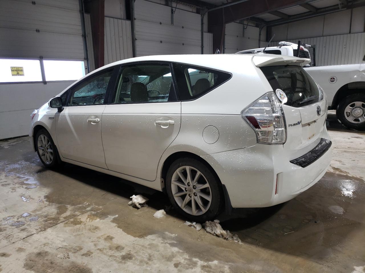 VIN JTDZN3EU2D3214191 2013 TOYOTA PRIUS no.2