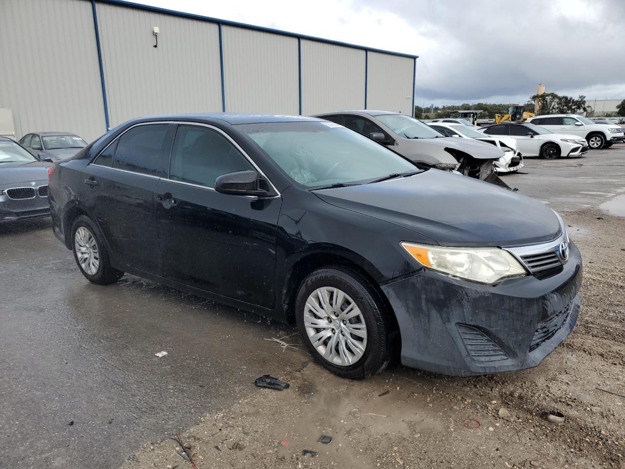 VIN 4T1BF1FK1DU661651 2013 TOYOTA CAMRY no.4