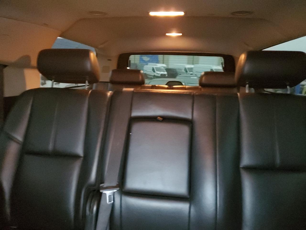 2009 GMC Yukon - Image 10