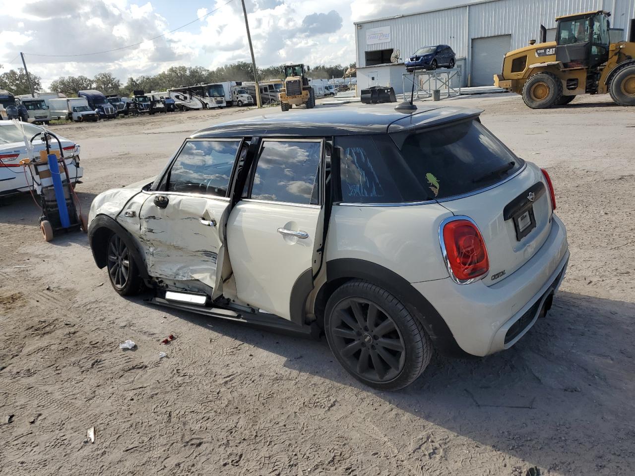 2015 Mini Cooper S VIN: WMWXU3C52F2B56923 Lot: 85241884