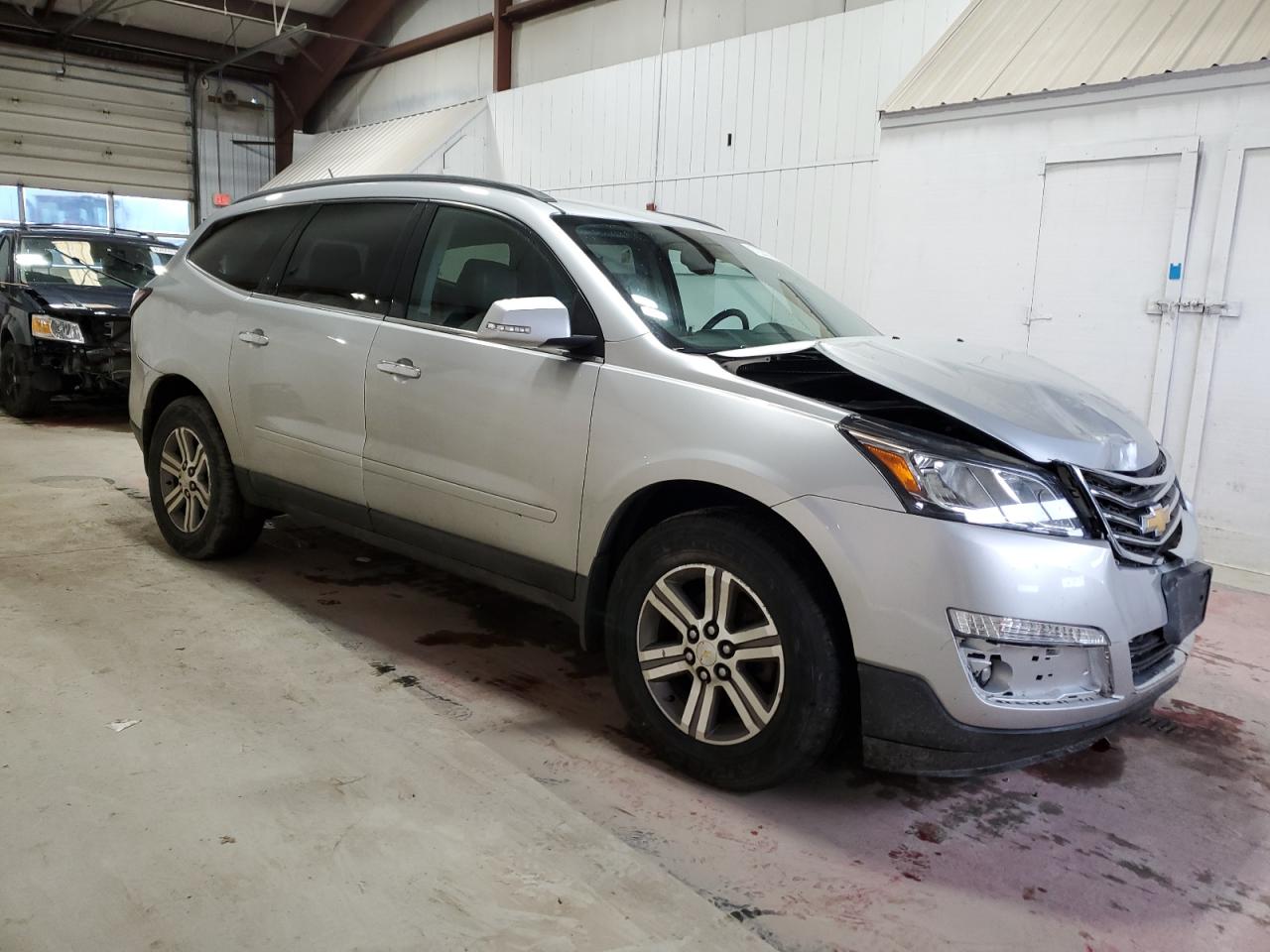 VIN 1GNKVHKD5FJ329201 2015 CHEVROLET TRAVERSE no.4