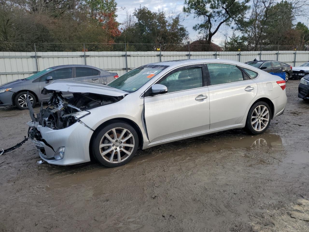 2014 TOYOTA AVALON