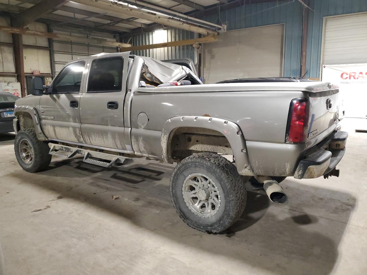 2003 GMC Sierra - Image 2