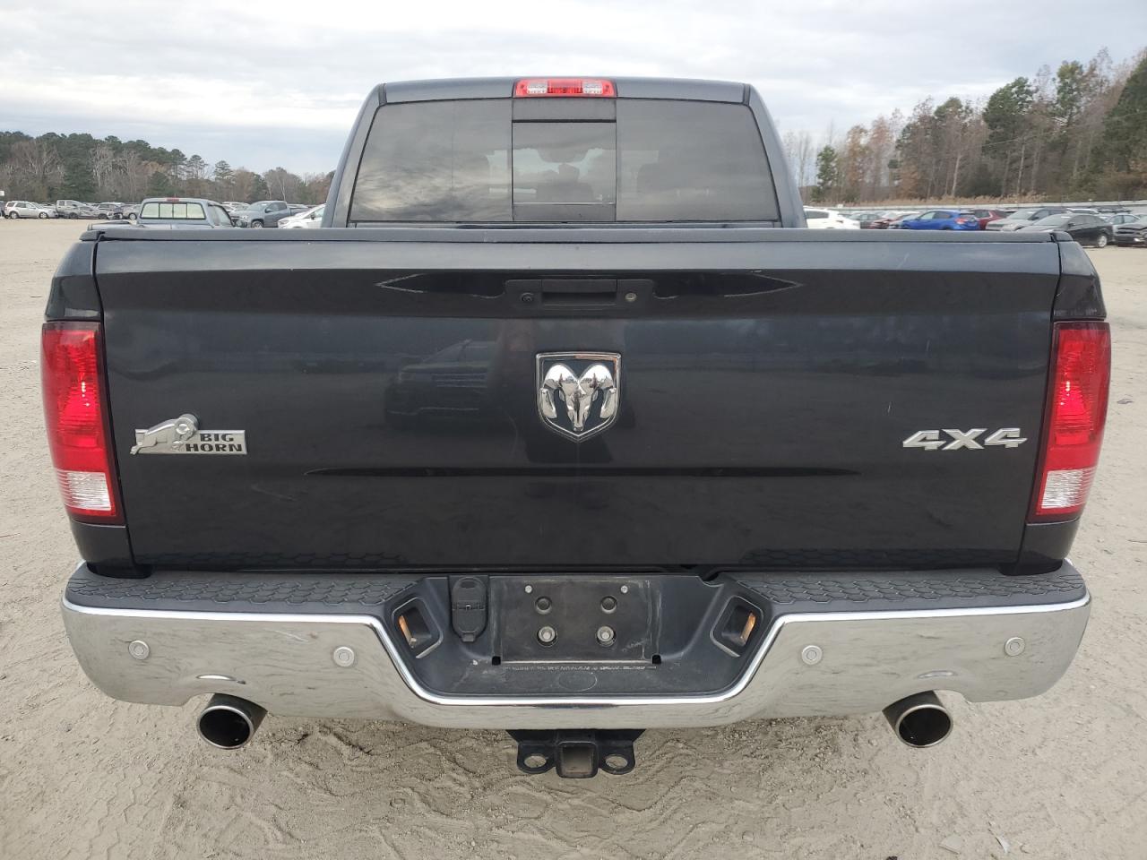 2016 RAM 1500 - Image 6