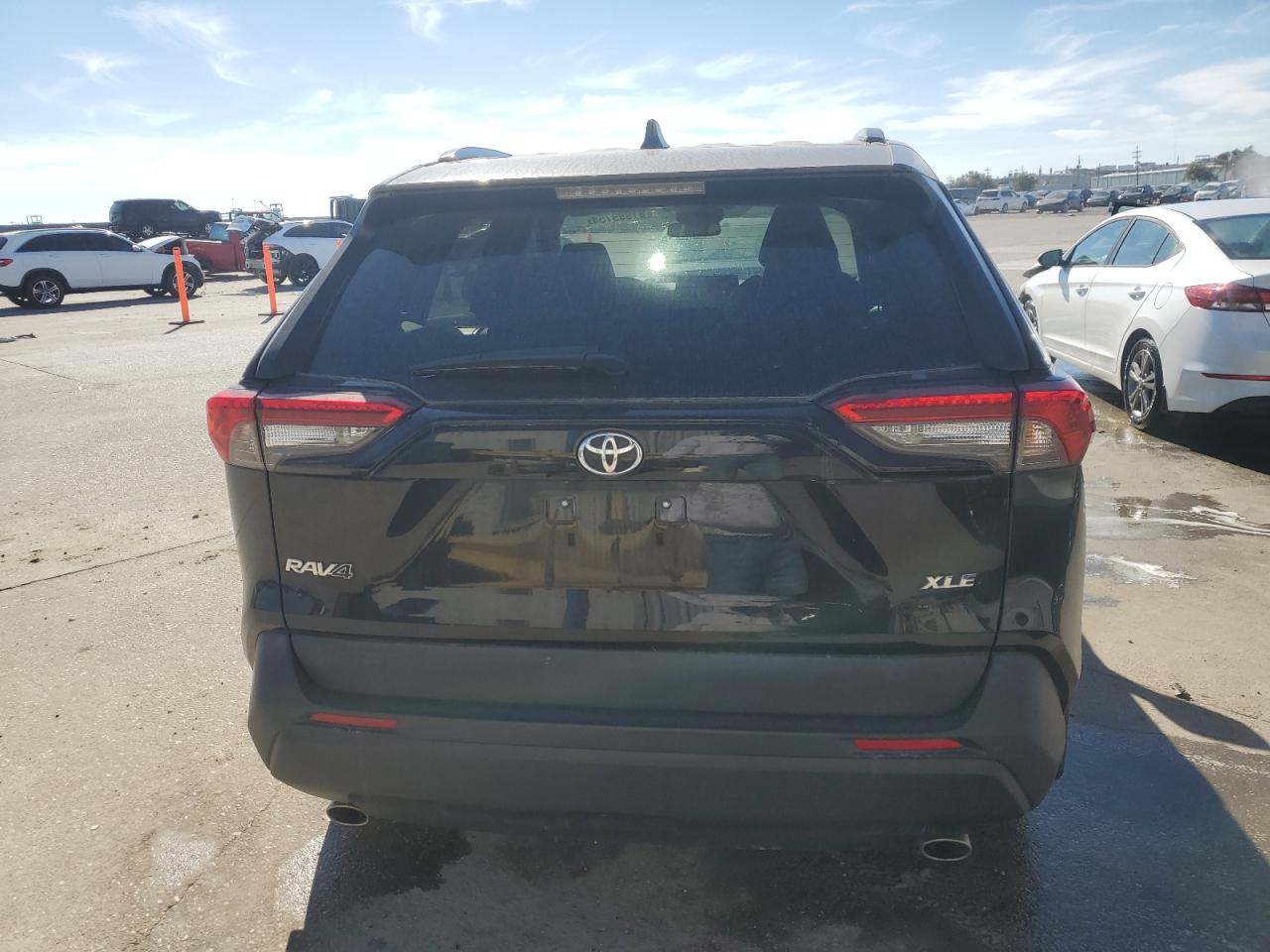 VIN 2T3C1RFV3MC161866 2021 TOYOTA RAV4 no.6