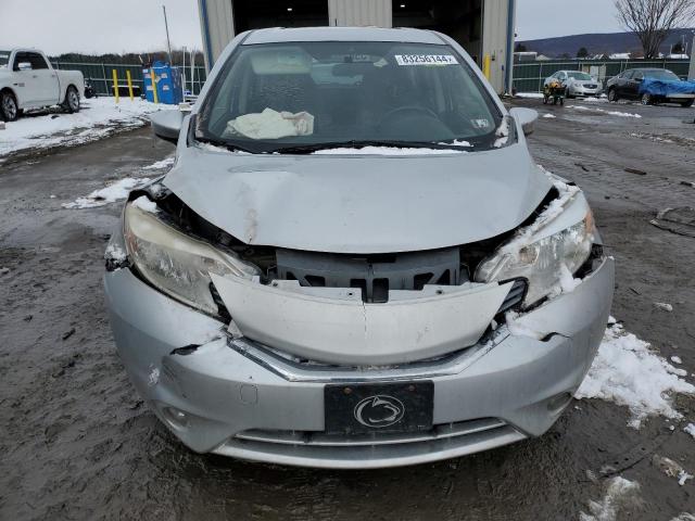  NISSAN VERSA 2015 Srebrny