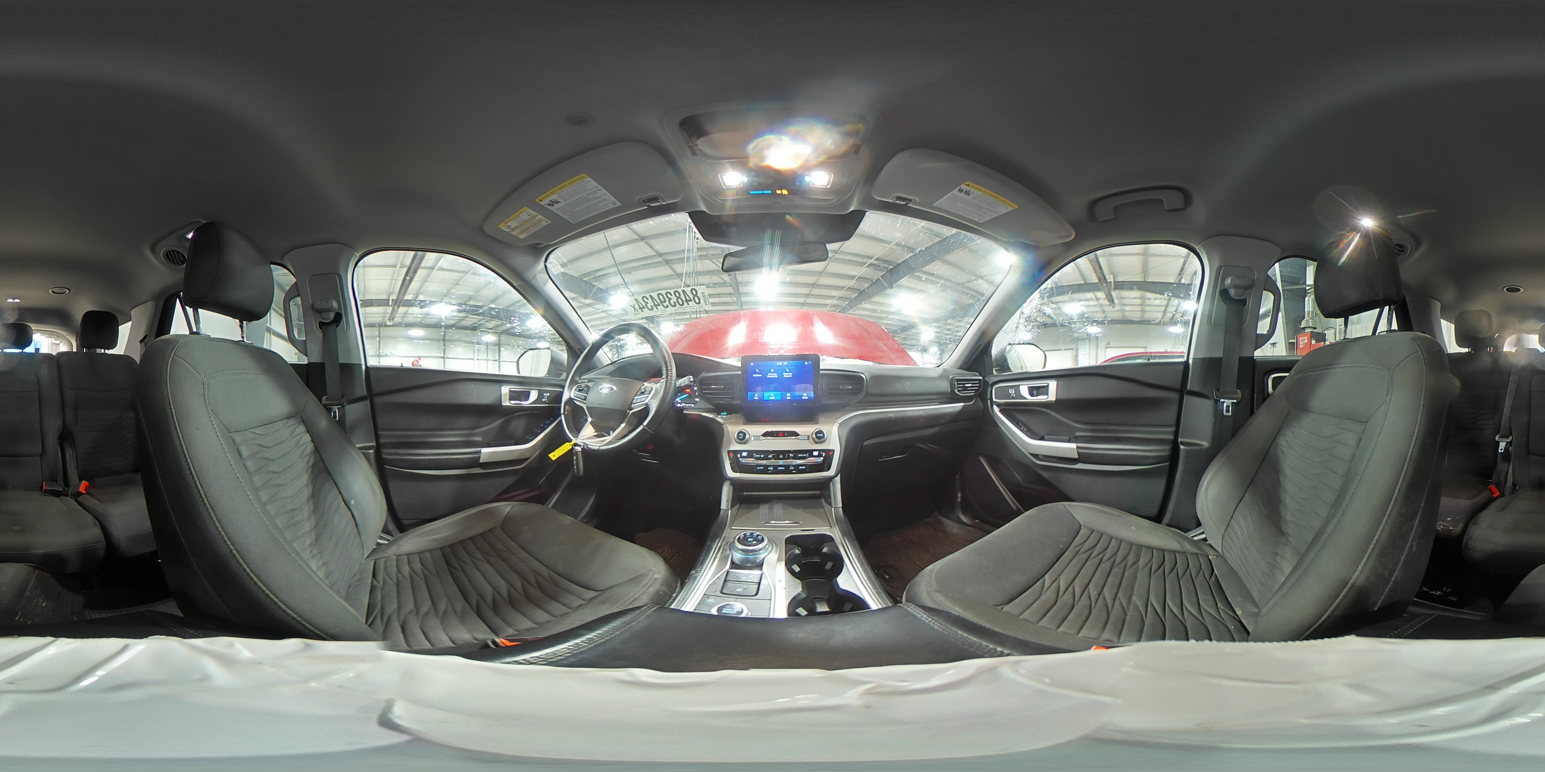 2021 Ford Explorer - Image 14