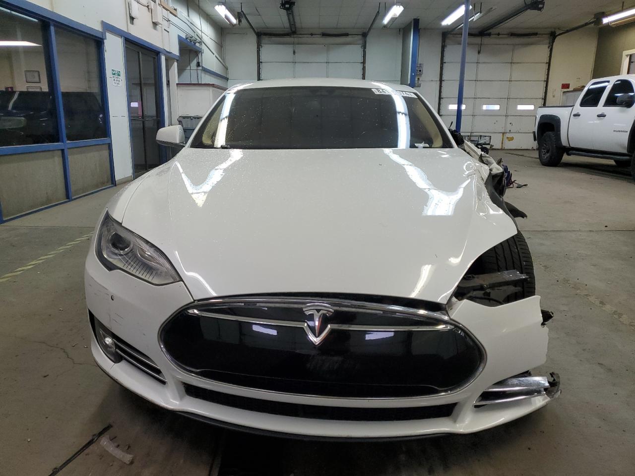 VIN 5YJSA1H2XFF080919 2015 TESLA MODEL S no.5