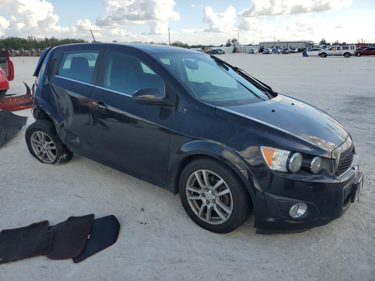 2015 Chevrolet Sonic - Image 4
