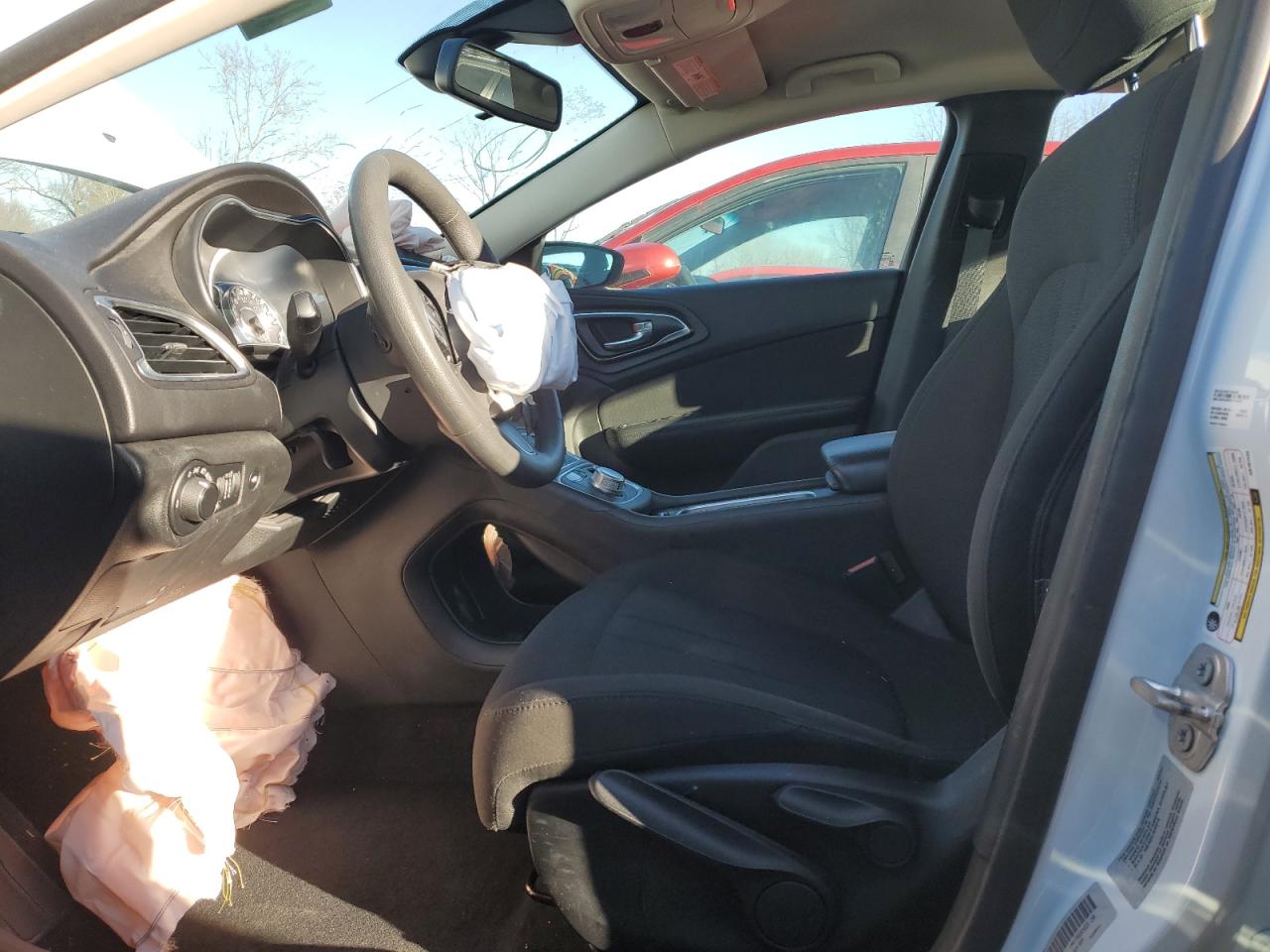 2016 Chrysler 200 - Image 7