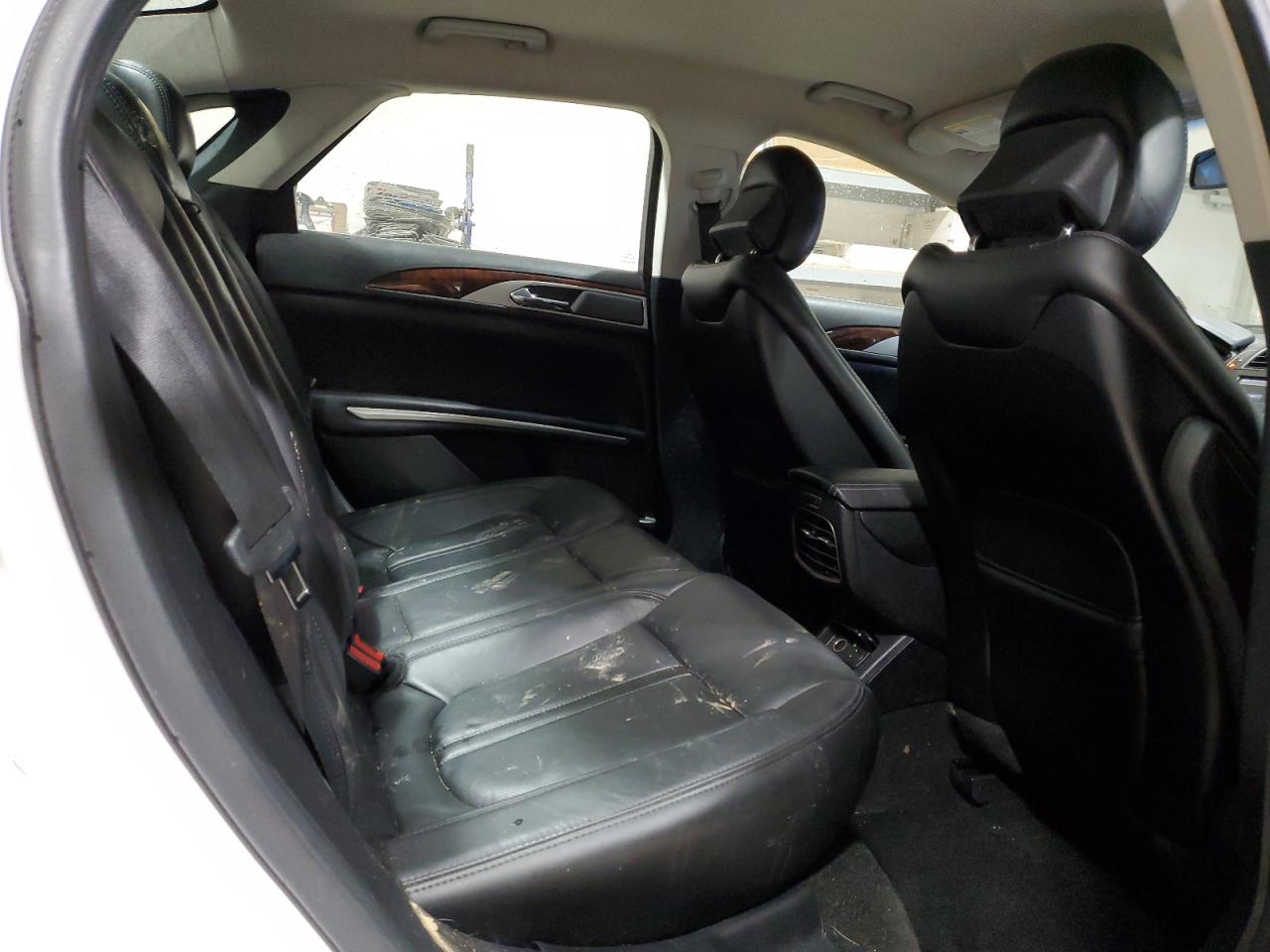 2016 Lincoln Mkz VIN: 3LN6L2J97GR631232 Lot: 83390564