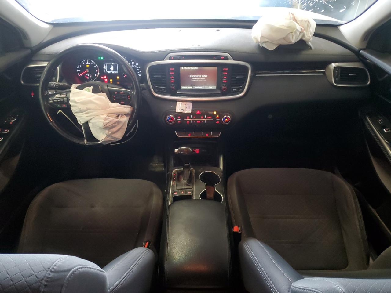 2018 Kia Sorento Lx VIN: 5XYPGDA39JG359319 Lot: 84455154