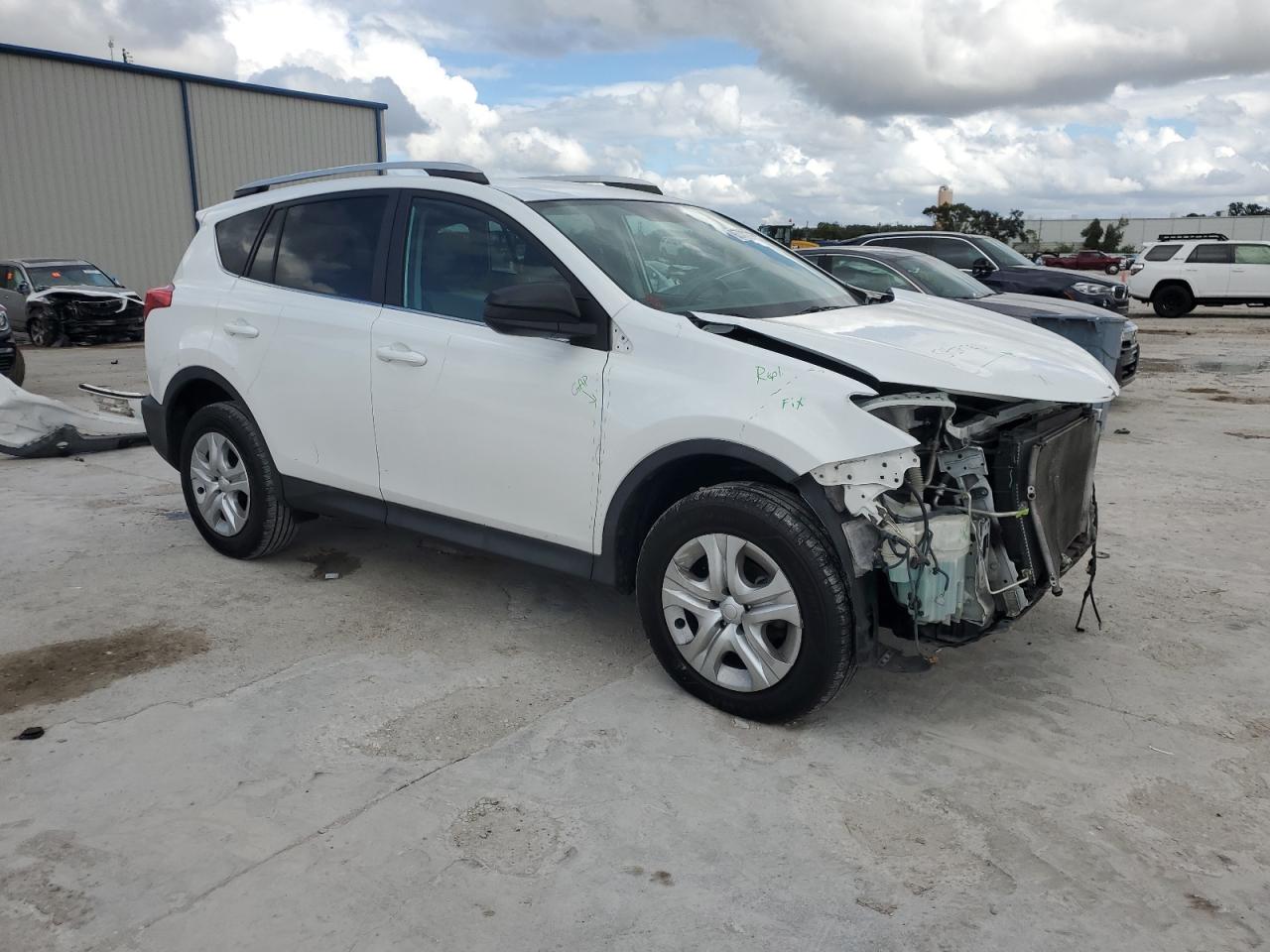 VIN 2T3ZFREV8EW083386 2014 TOYOTA RAV4 no.4