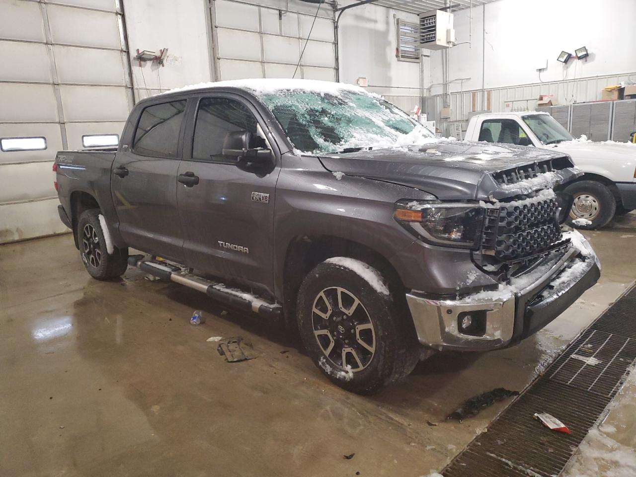 VIN 5TFDY5F17LX952433 2020 TOYOTA TUNDRA no.4