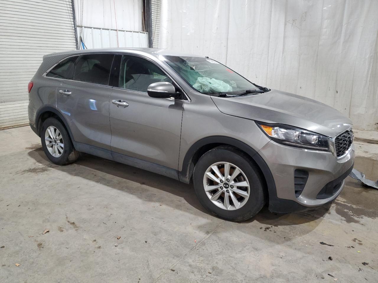 VIN 5XYPG4A56KG555978 2019 KIA SORENTO no.4