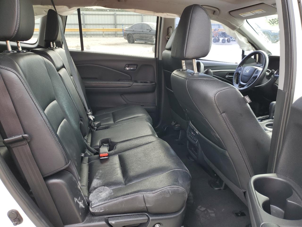 2017 Honda Pilot - Image 11