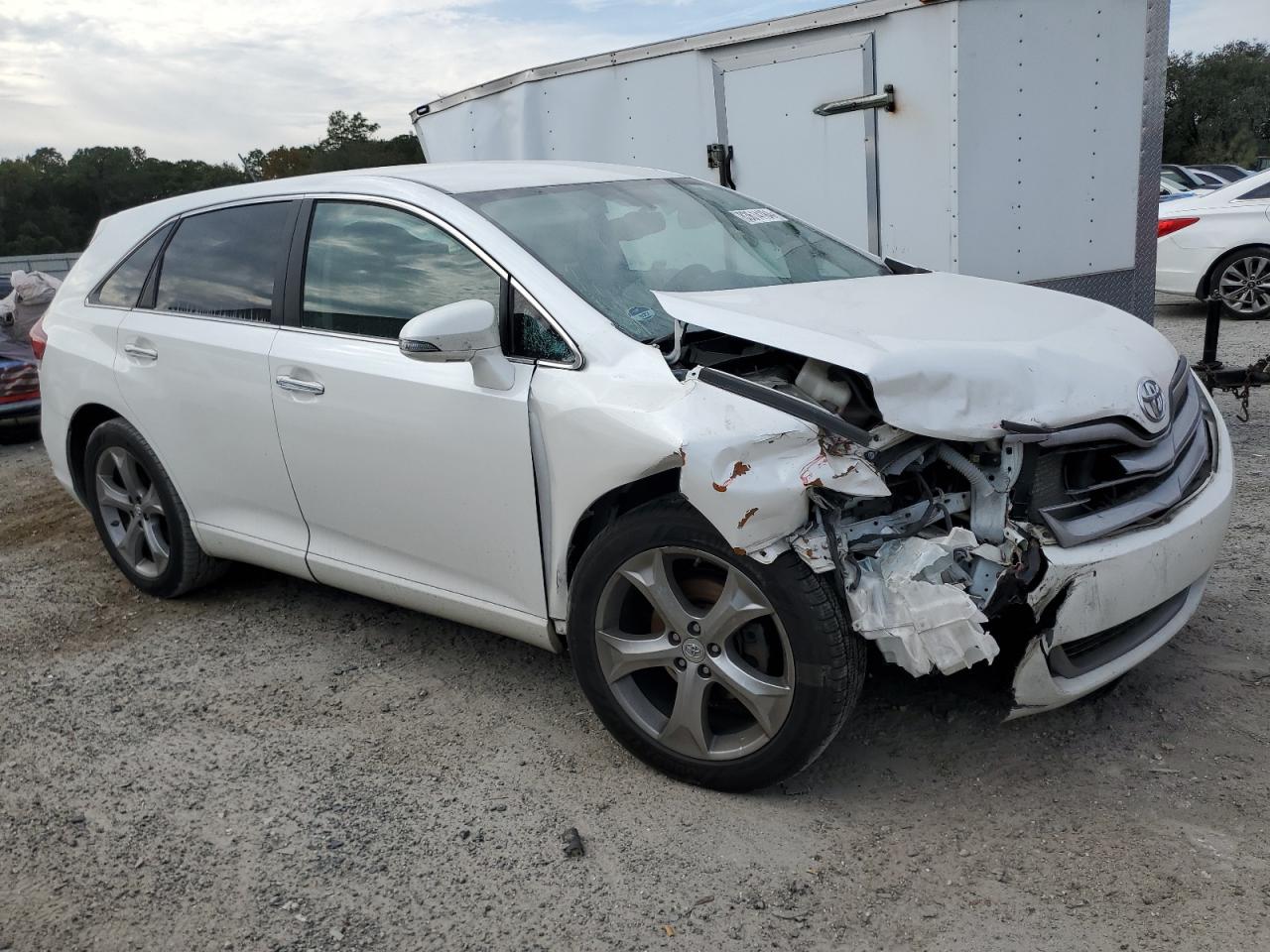 2014 Toyota Venza - Image 4