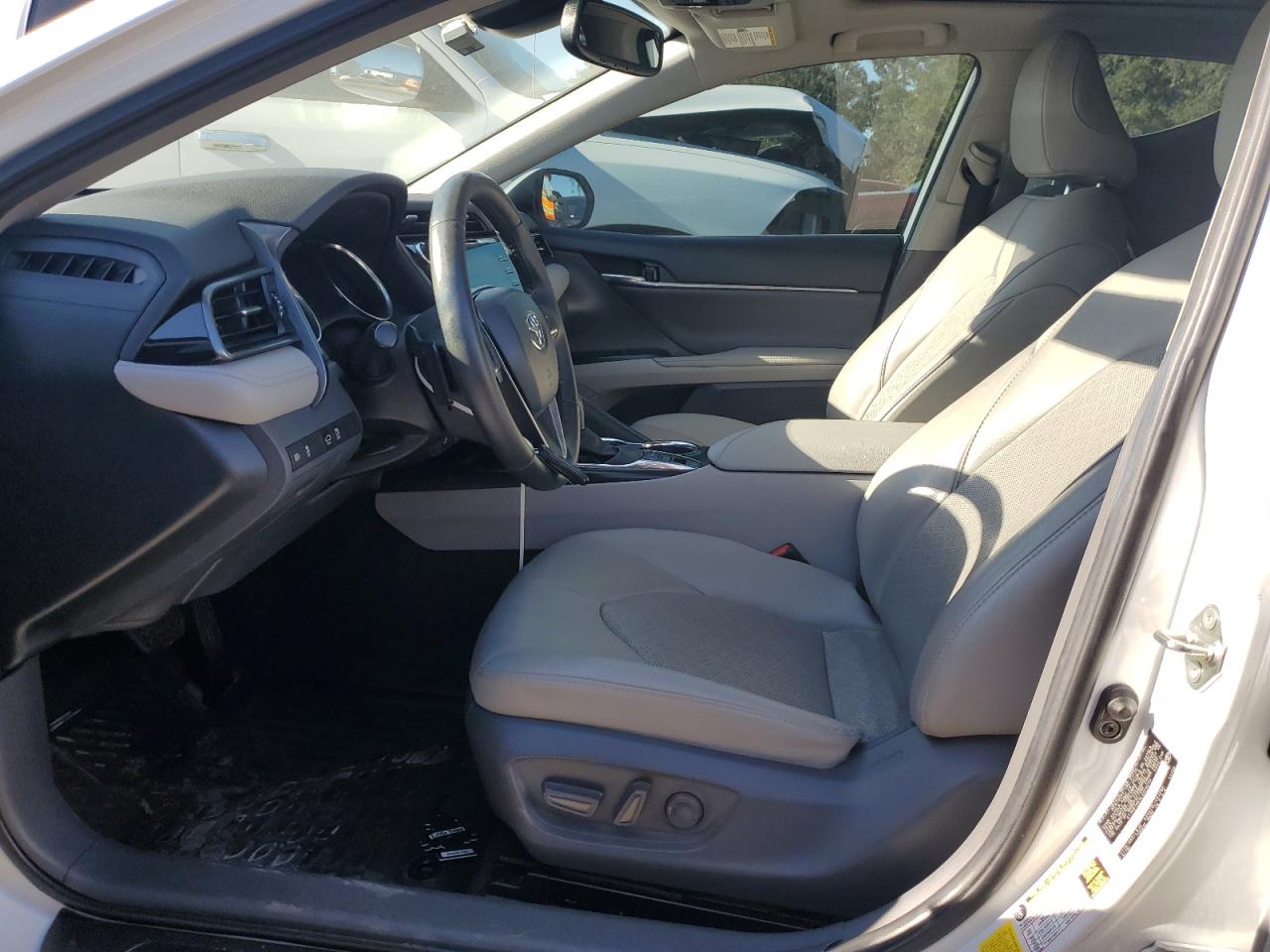 2020 Toyota Camry - Image 7