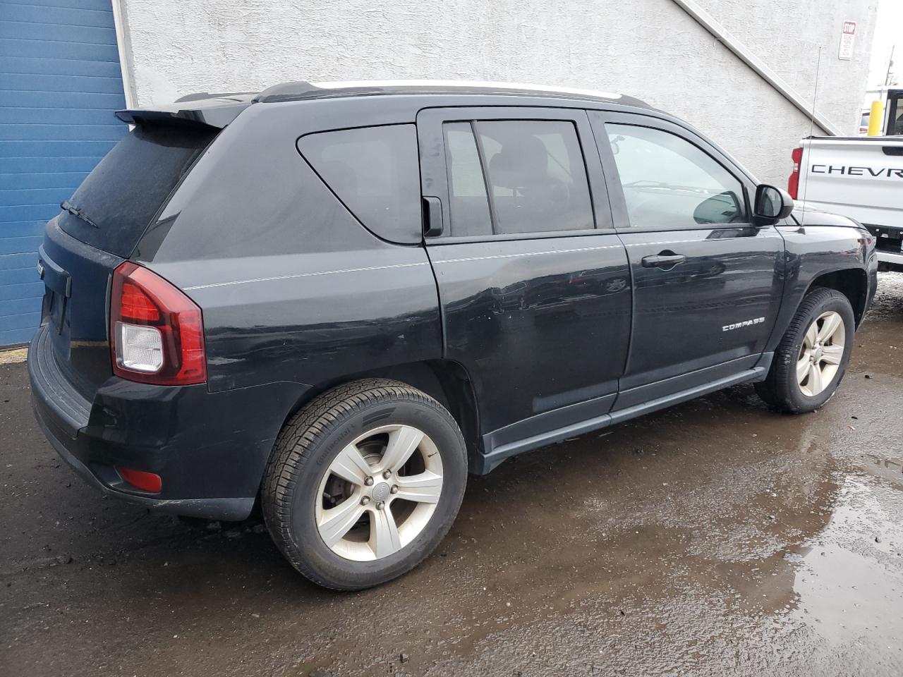 VIN 1C4NJDBBXFD103985 2015 JEEP COMPASS no.3