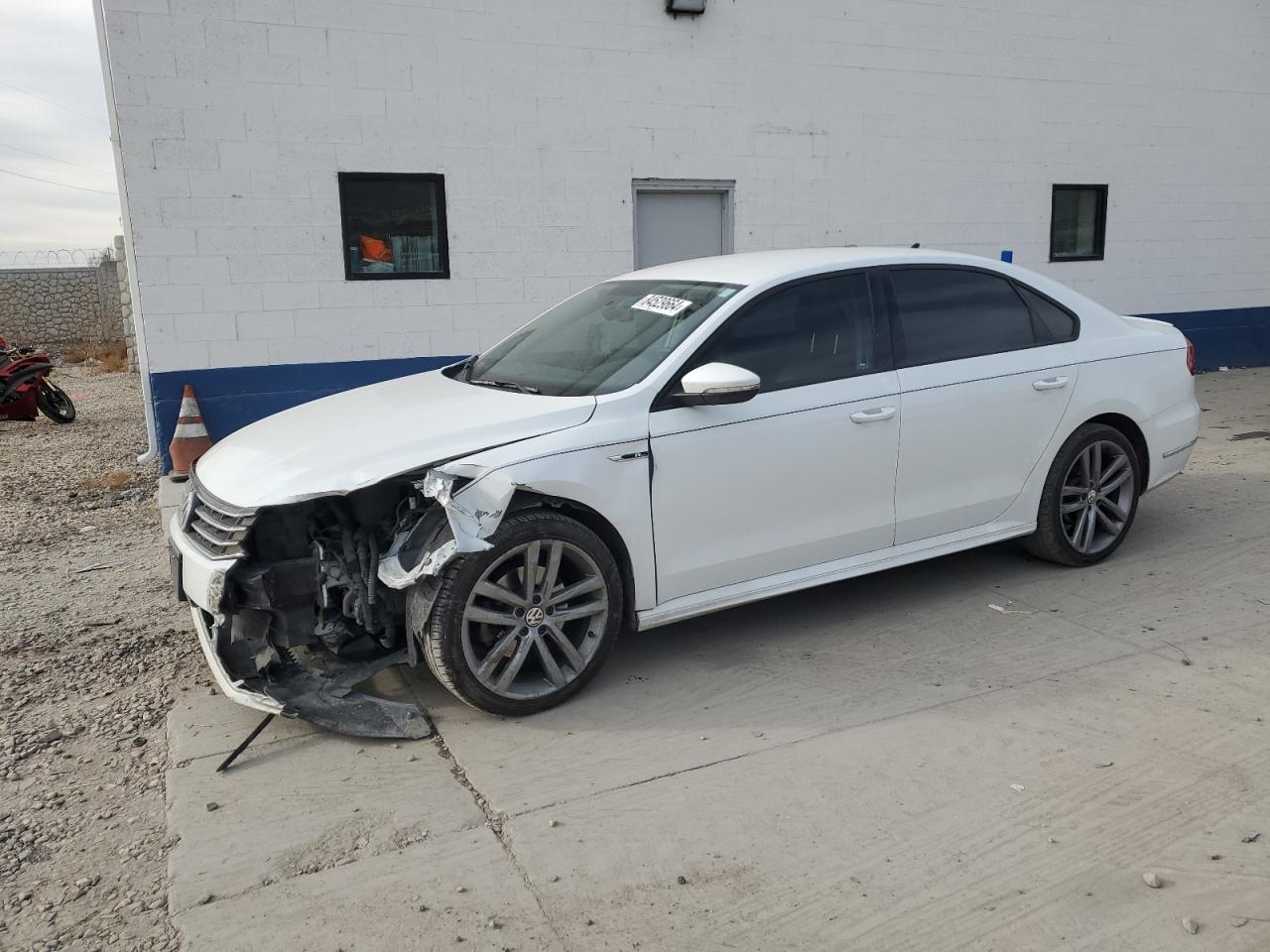 2018 Volkswagen Passat - Image 1