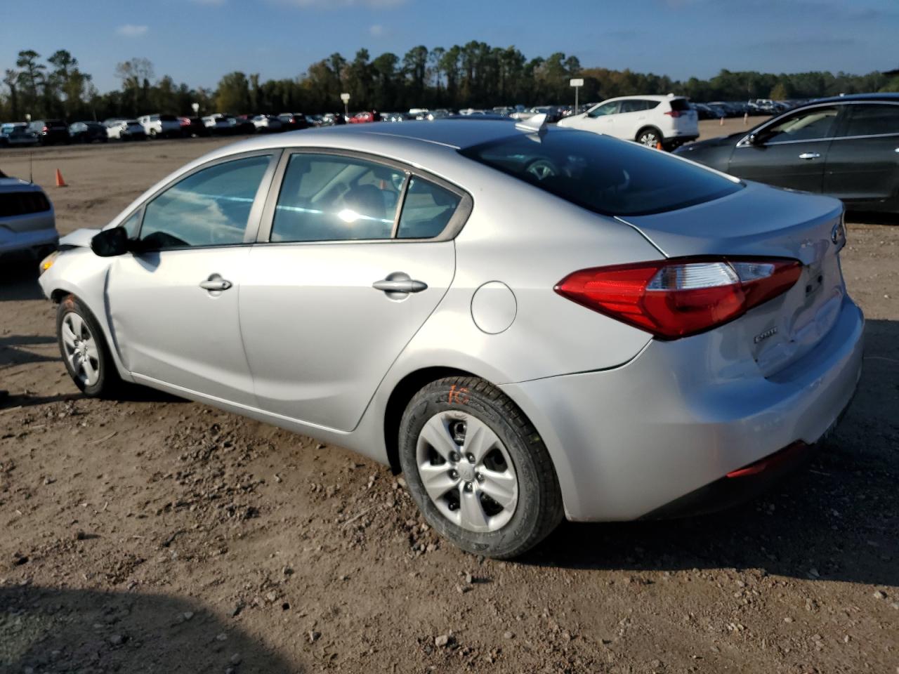 VIN KNAFK4A60G5479111 2016 KIA FORTE no.2