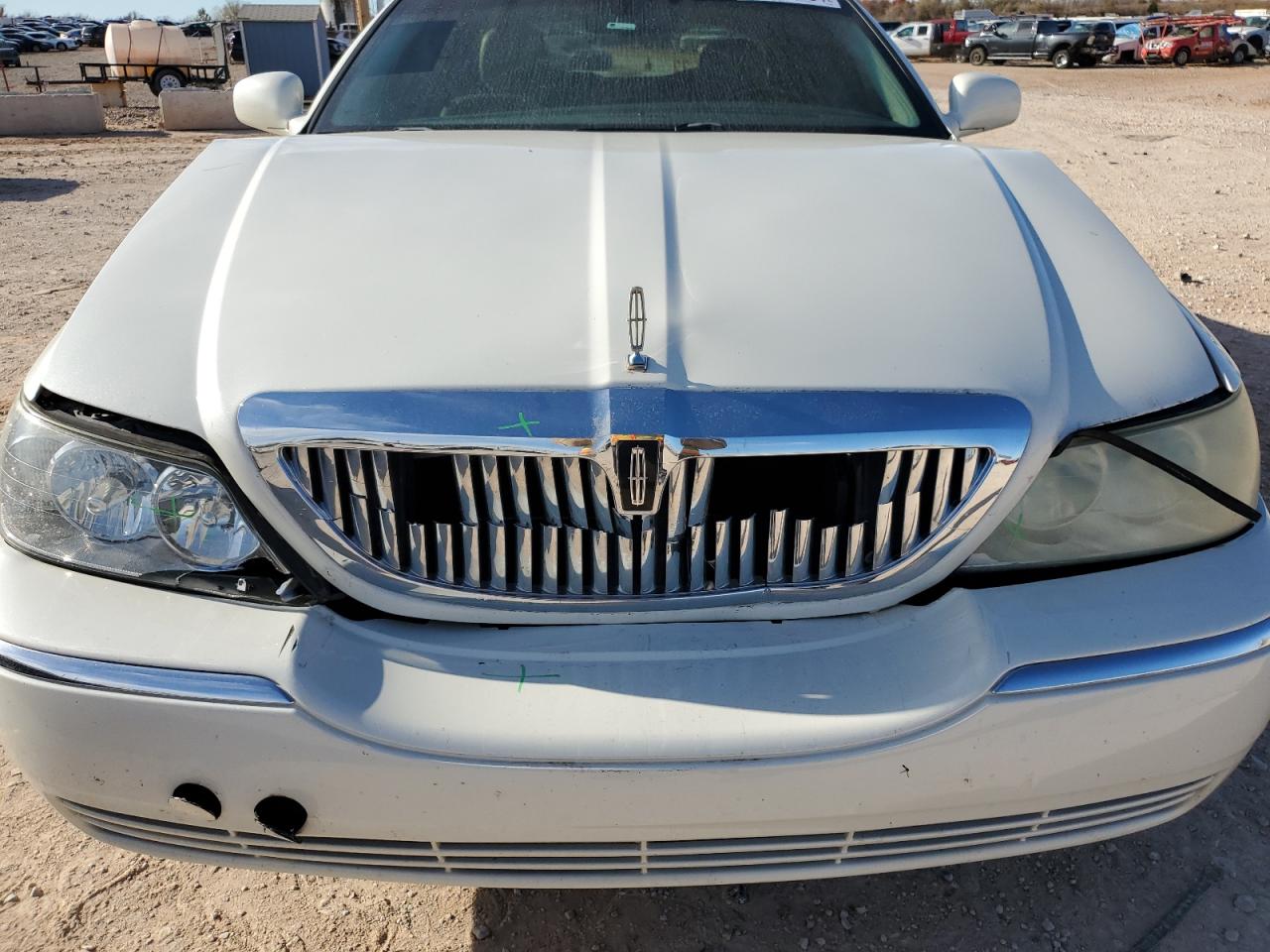 2006 Lincoln Town Car Signature Limited VIN: 1LNHM82V56Y645540 Lot: 84564654