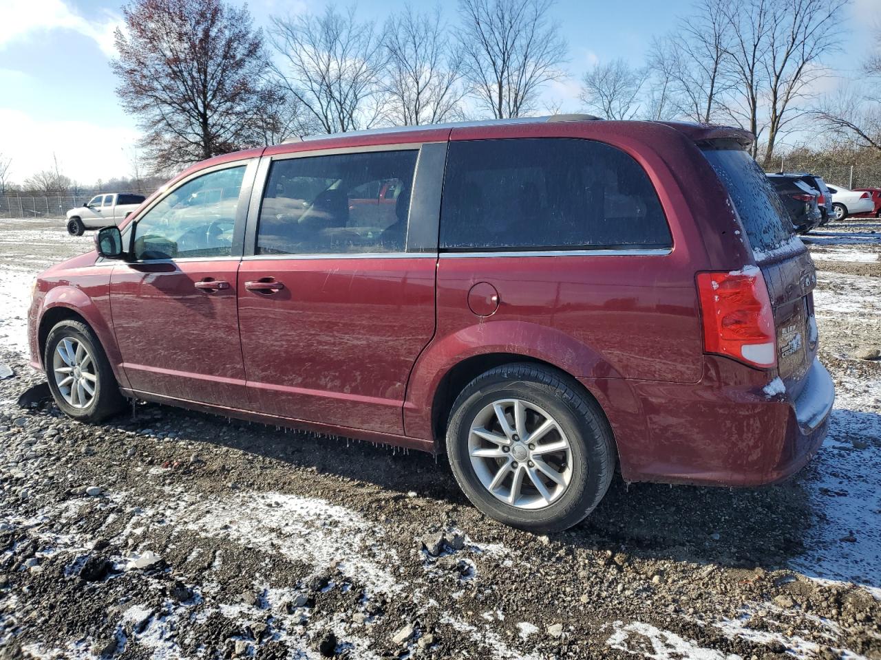 2019 Dodge Caravan - Image 2