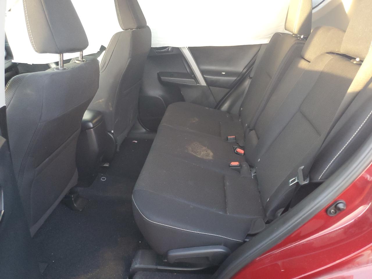 2018 Toyota RAV 4 - Image 11