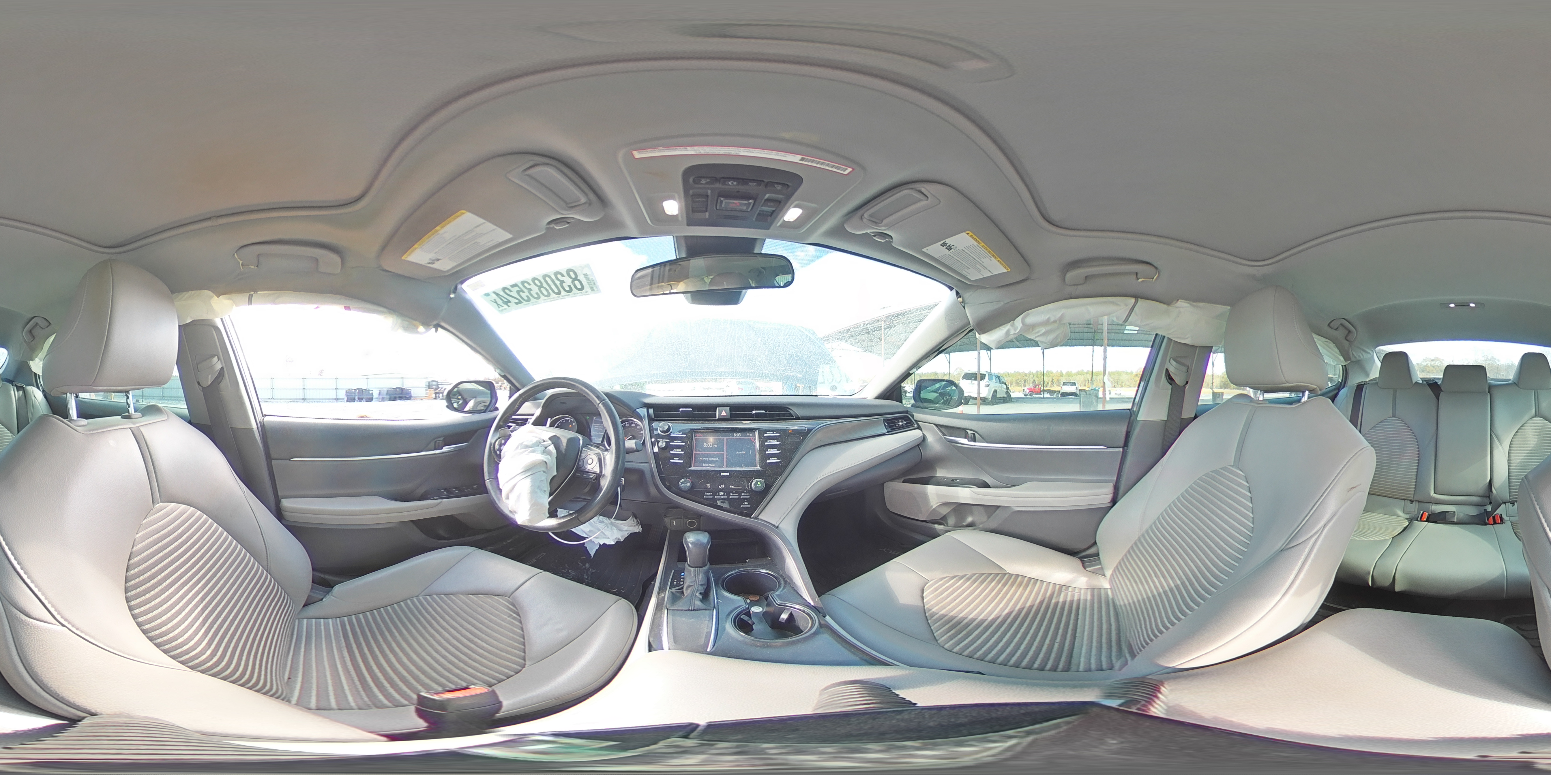 2020 Toyota Camry - Image 12