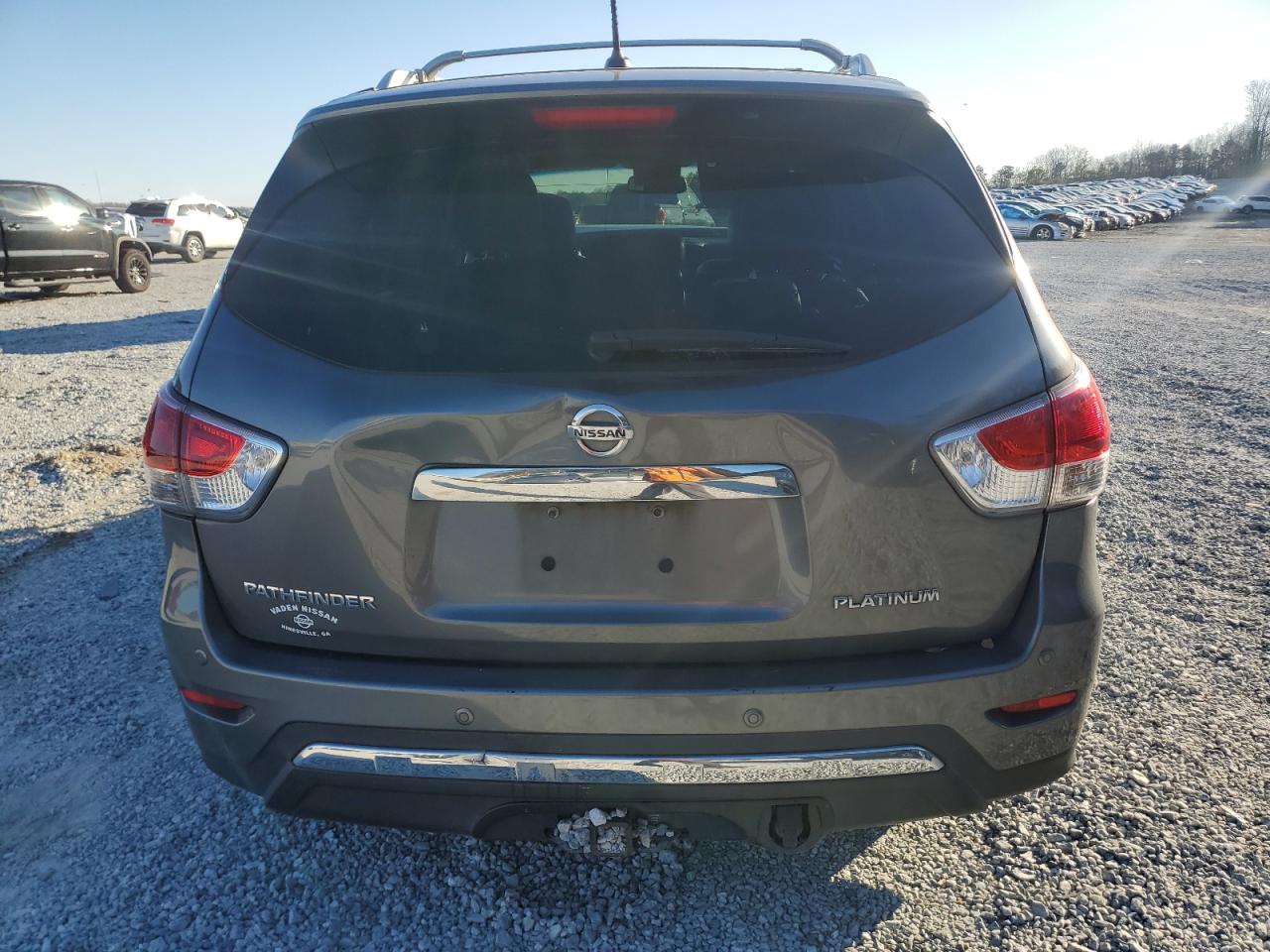 2015 Nissan Pathfinder - Image 6