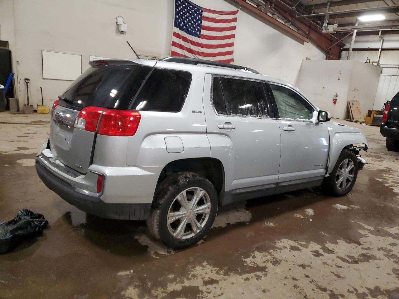 2017 GMC Terrain - Image 3