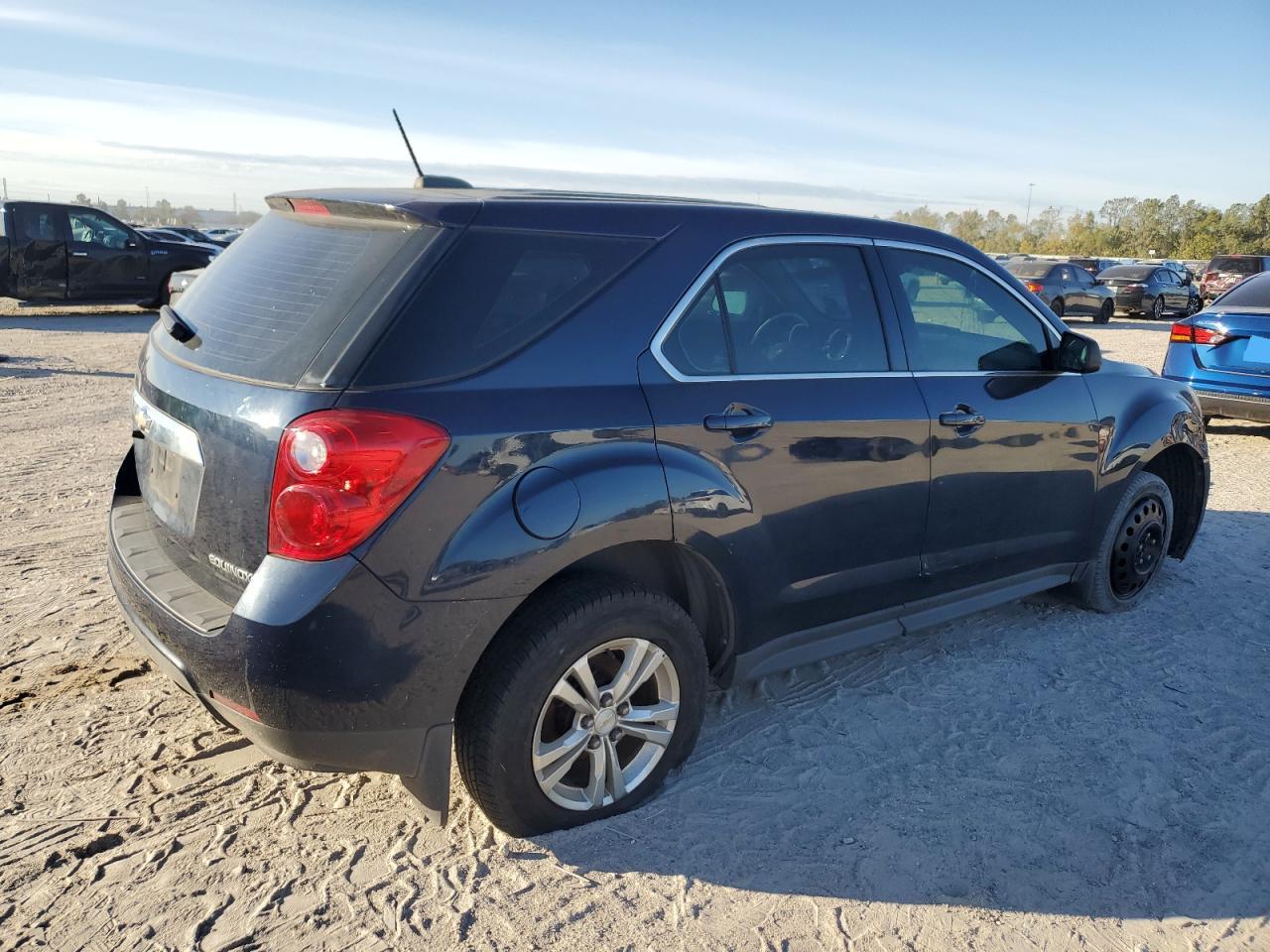 2015 Chevrolet Equinox - Image 3