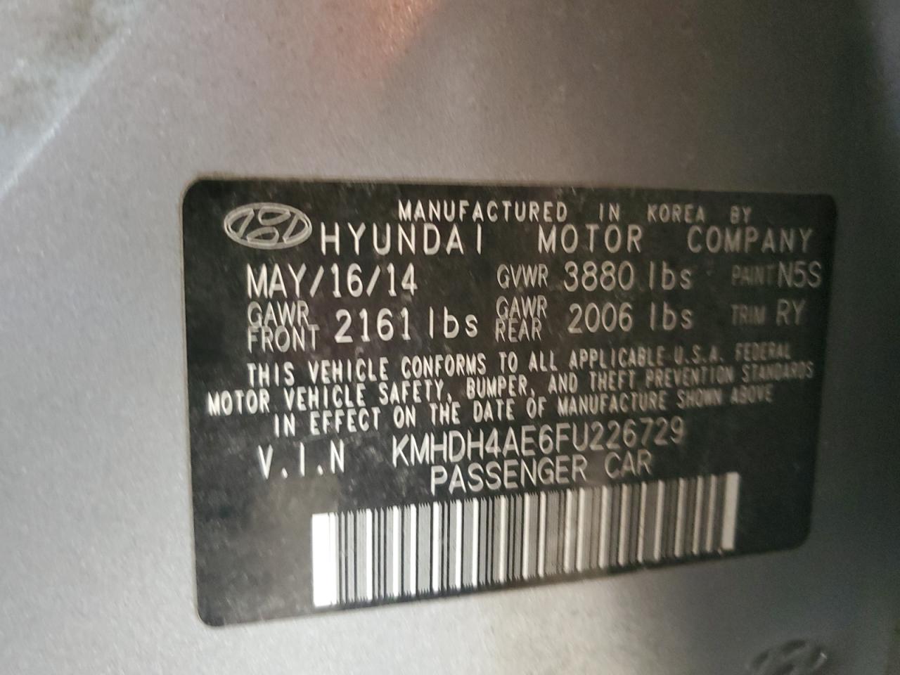 2015 Hyundai Elantra - Image 12