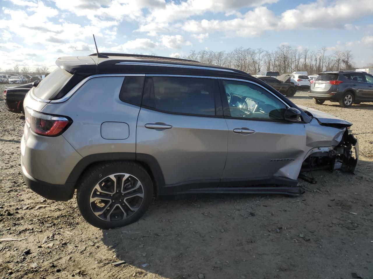 2022 Jeep Compass - Image 3