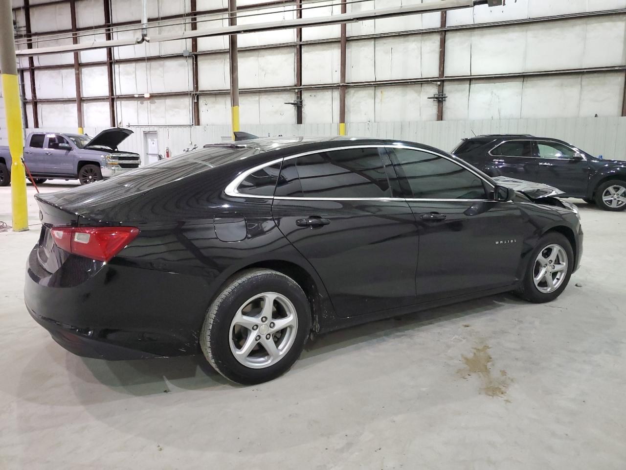 2018 Chevrolet Malibu - Image 3