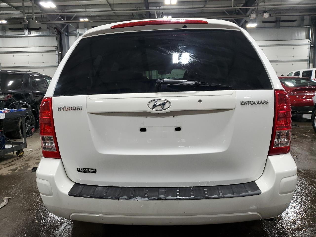 2008 Hyundai Entourage Gls VIN: KNDMC233486056798 Lot: 84214354