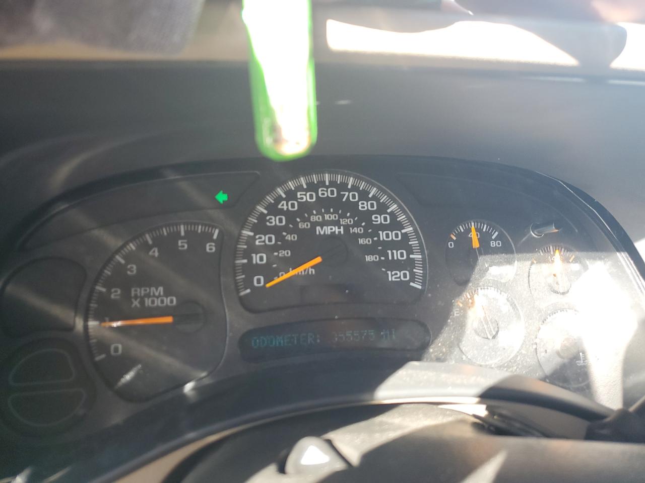 2005 Chevrolet Tahoe K1500 VIN: 1GNEK13T25R23027X Lot: 81730804