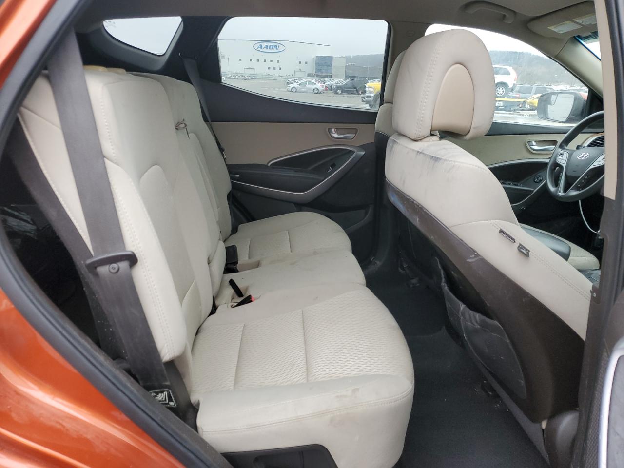 2015 Hyundai Santa Fe - Image 12