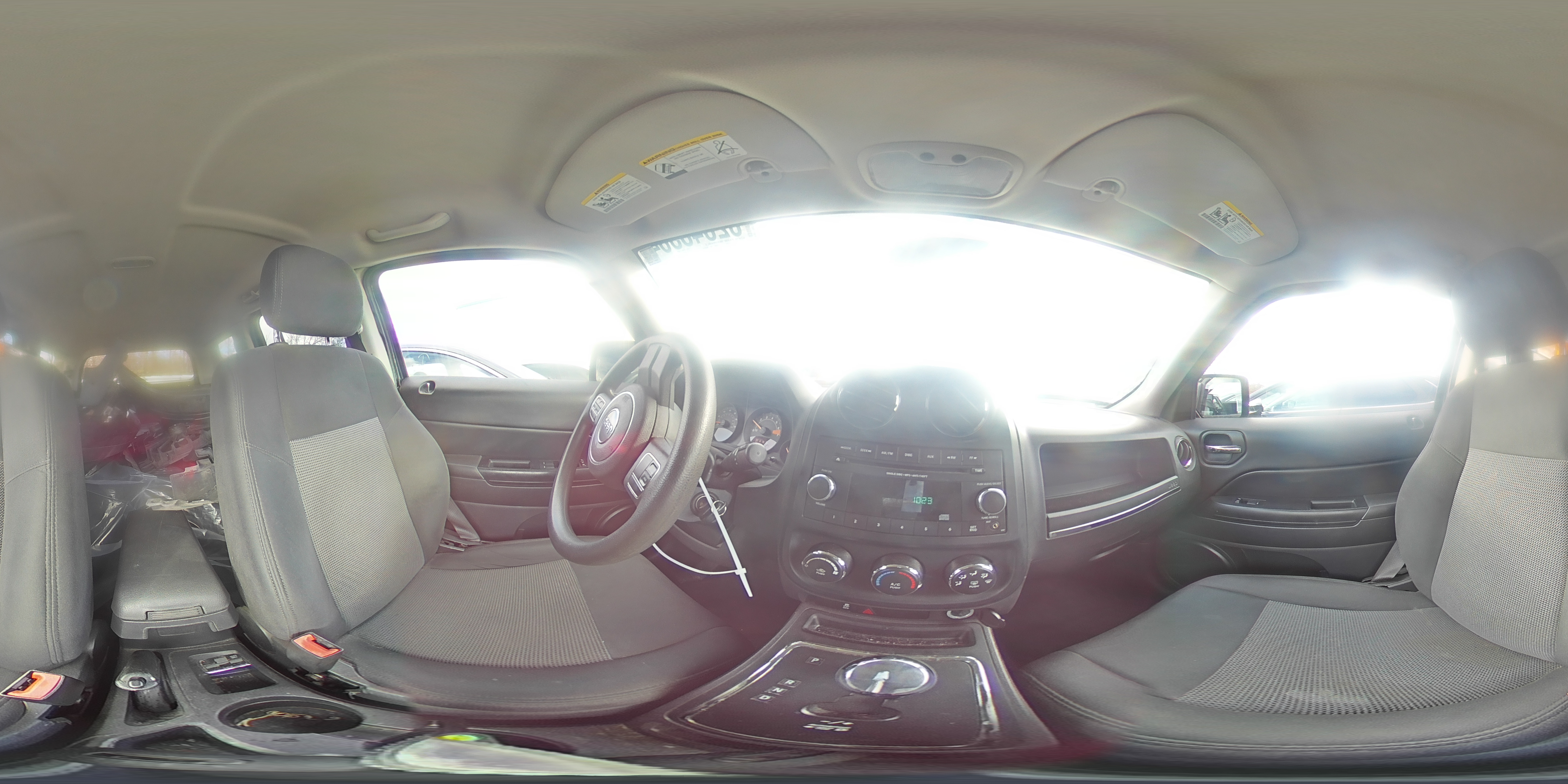2014 Jeep Liberty (Patriot) - Image 13