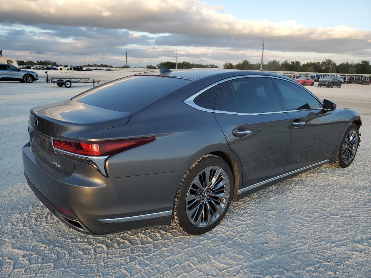 2018 Lexus LS - Image 3
