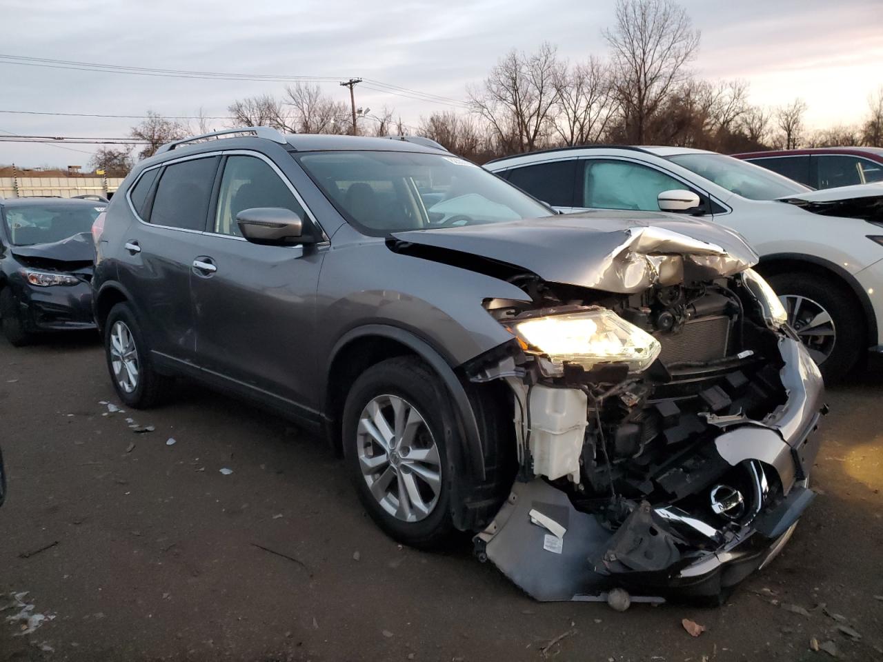 2016 Nissan Rogue - Image 4