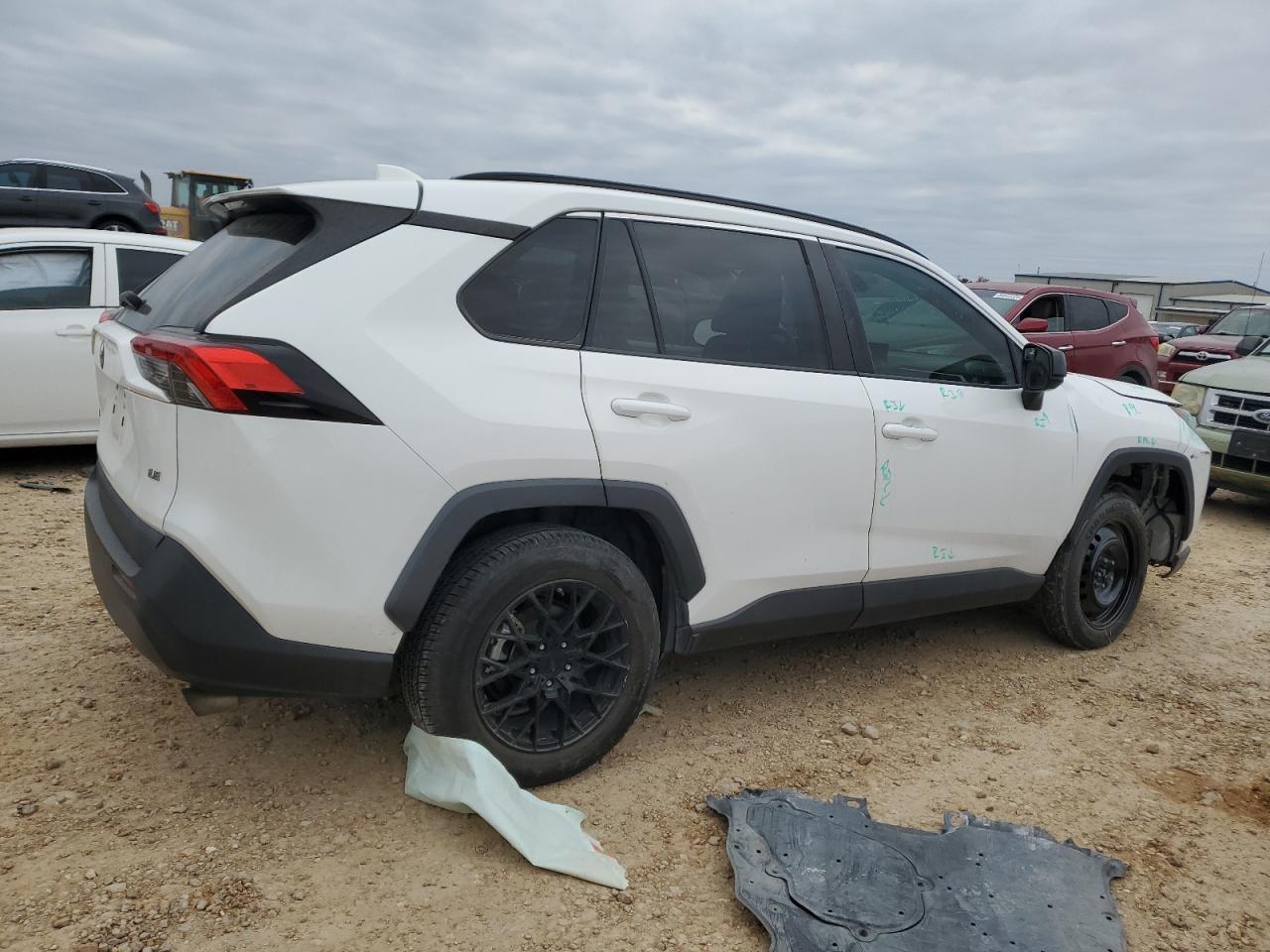 2019 Toyota RAV 4 - Image 3